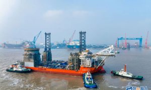 启东中远海运海工承建全新一代风电安装船首制船下水