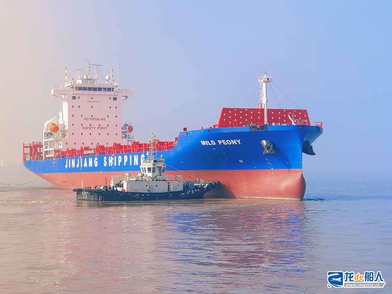 扬帆集团两船海试、一船入坞