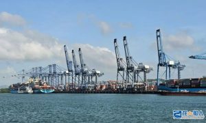 “振华28”轮完成BALBOA港搬迁项目