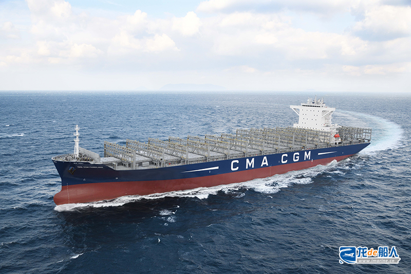 今治造船交付一艘5800TEU集装箱船